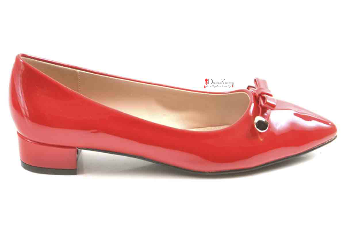 Metro Shoes Collection for girls