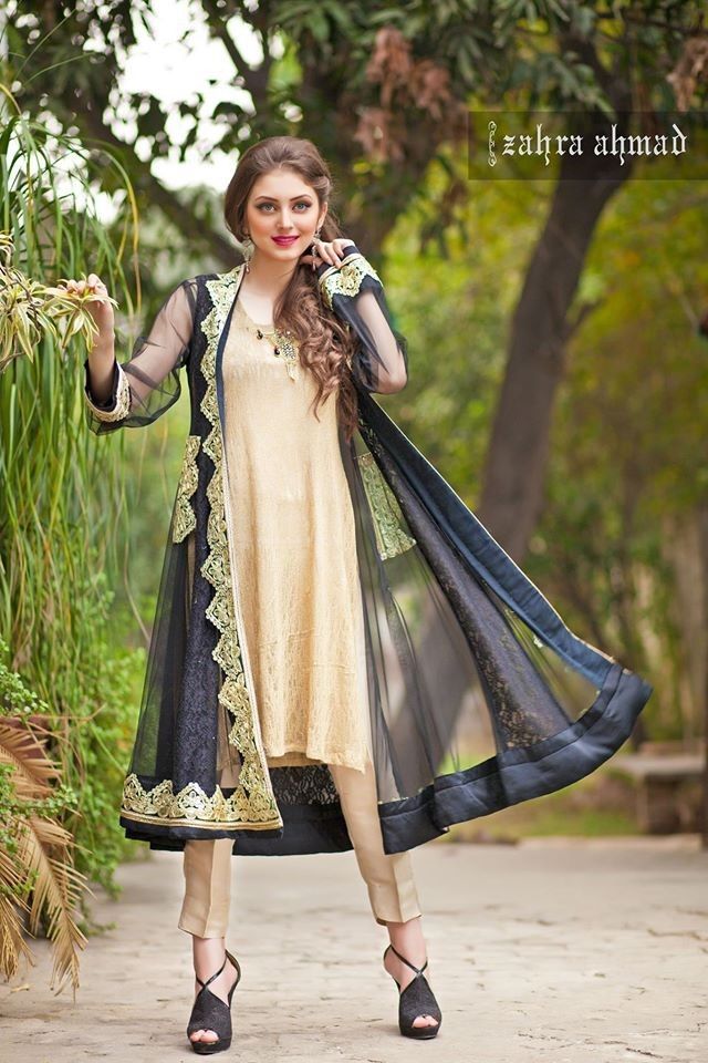 Latest Pakistani Dresses Designs 2018 for Girls - Formal ...