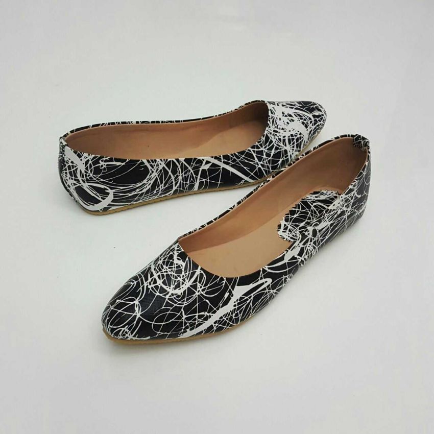 Black Printed Flats for Women